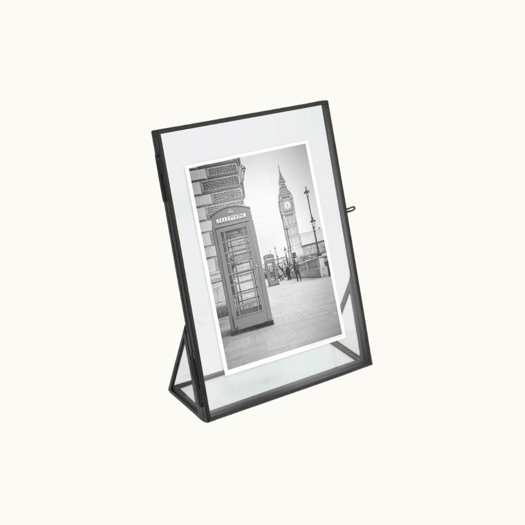 5x7 Black Metal Floating Photo Frame